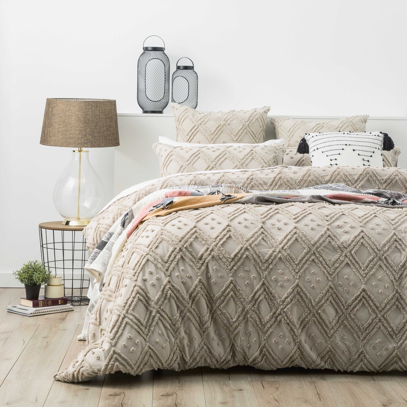 Medallion Cotton Vintage Washed Tufted Stone Quilt Cover Set by Park Avenue King