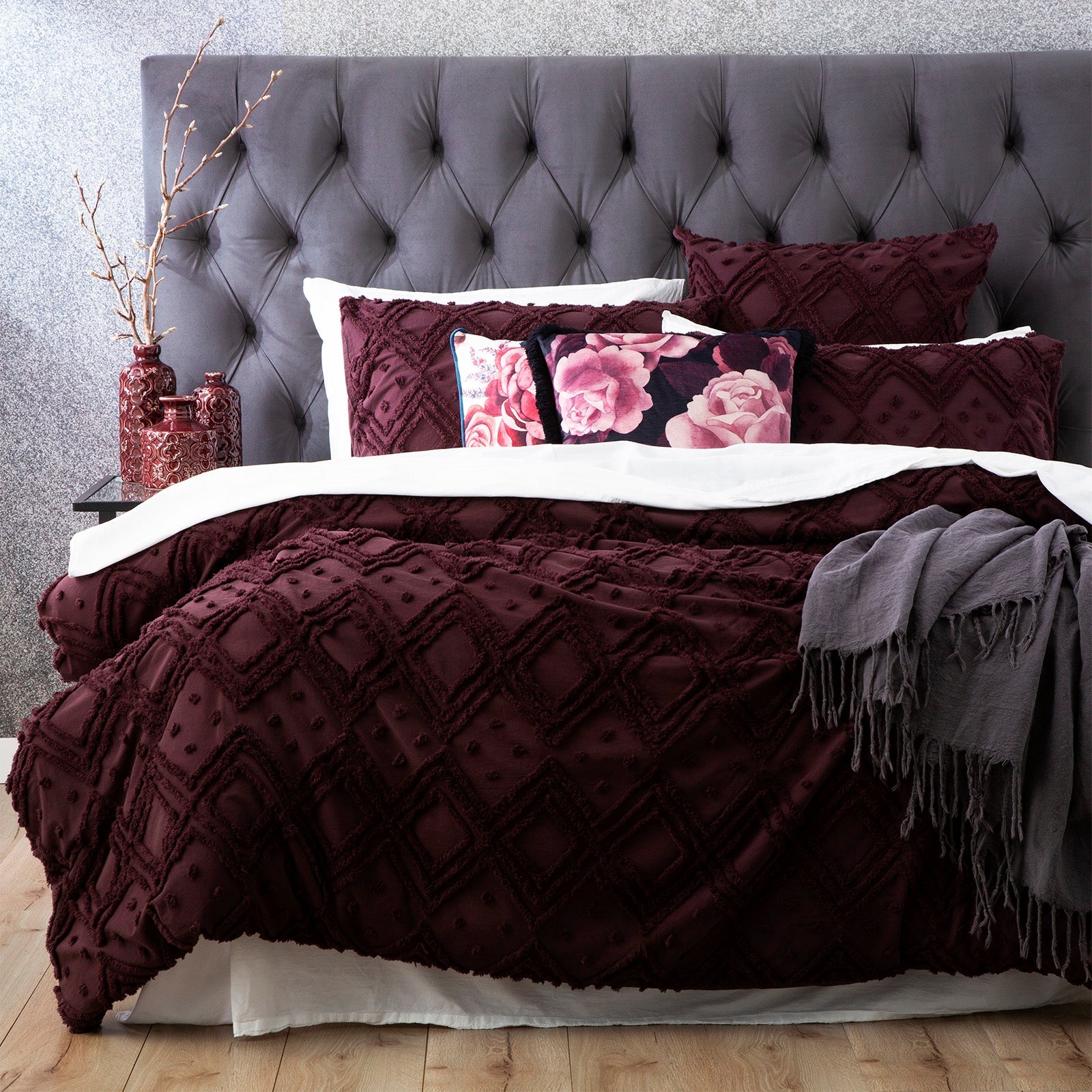Medallion Cotton Vintage Washed Tufted Plum Quilt Cover Set by Park Avenue King