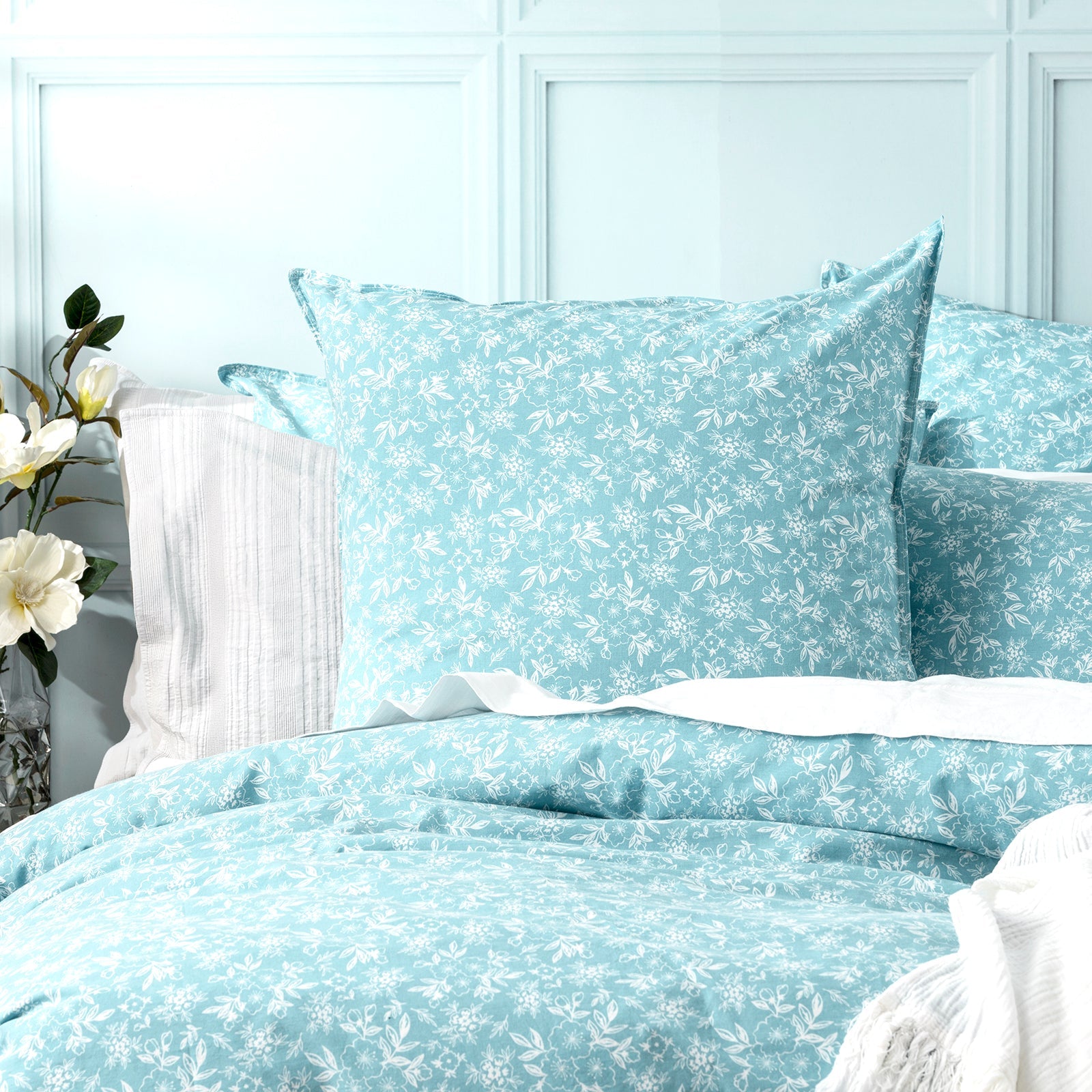 Ditsy Artic European Vintage Washed Printed Cotton Quilt Cover Set by Renee Taylor Double