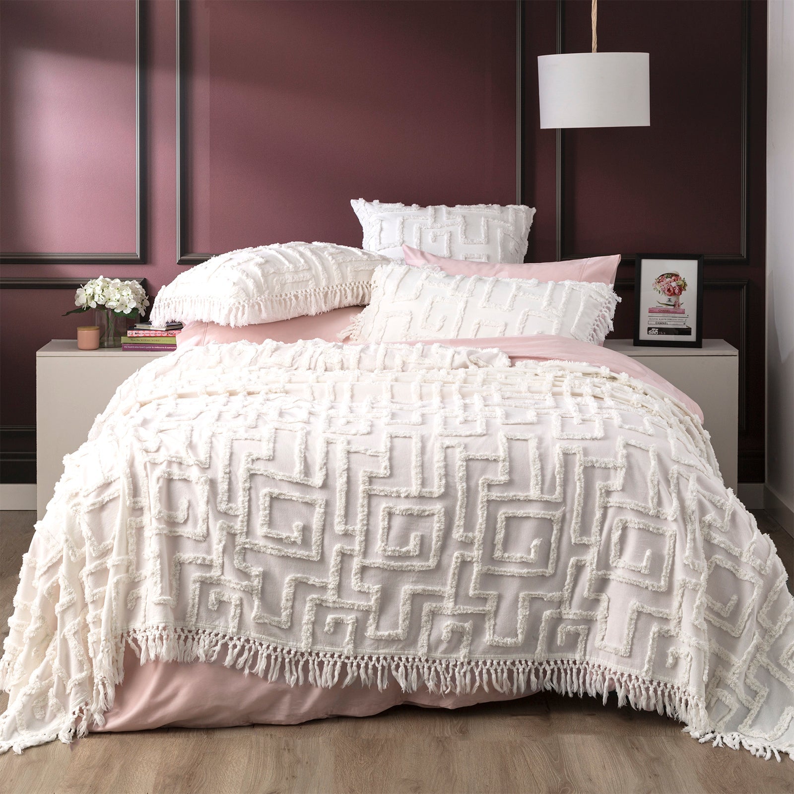 Riley 100% Cotton Vintage Washed Tufted White Bed Cover Set by Renee Taylor Queen/King